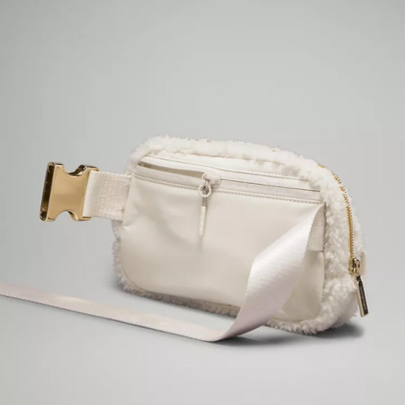 NWT Lululemon Fleece Belt Bag Large - Picture 7 of 16